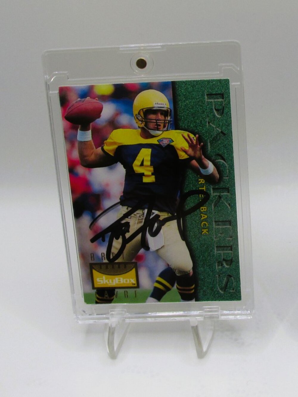 Brett Favre Signed Card With COA (PC484834) (Packers)